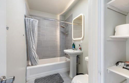 Luxurious 6 bedroom villa near downtown - Foto 46