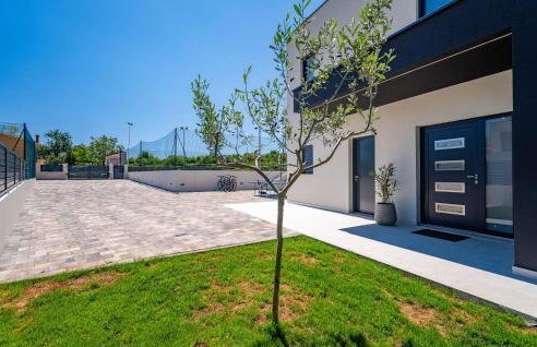 3 Bedroom Cozy Home In Nedescina - Foto 23