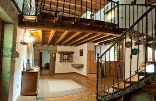 Casa Rural Lucía es una casa rural amplia con pat - Photo 3