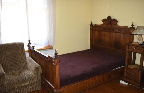 Dwor Trzesniow - Foto 16