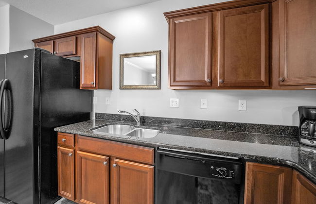 2 bedroom Tampa Condo at Private Golf Course 2 Condo by RedAwning - Foto 13