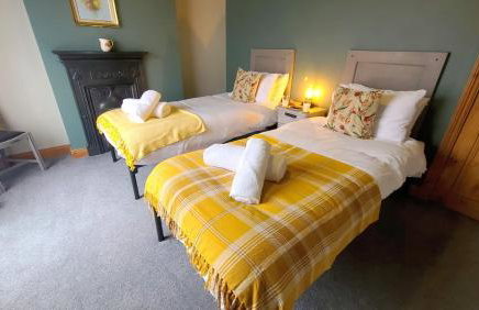 Druids Cottage a cosy 2 bedroom Cottage within a 5 minute drive from Cannock town centre - Foto 6