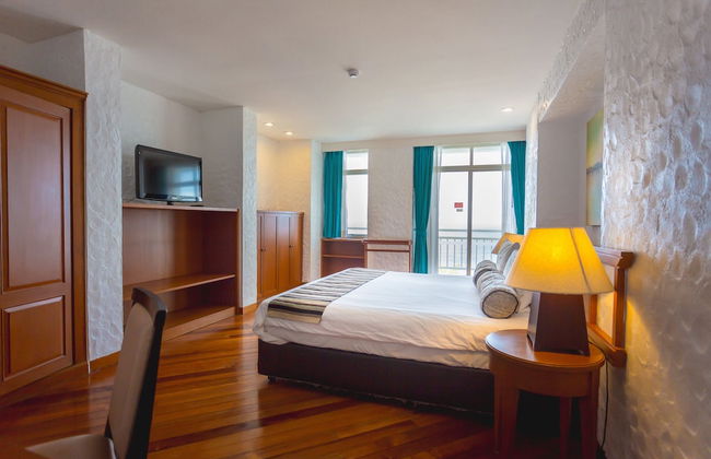 Waterfront Suites Phuket by Centara - Photo 12