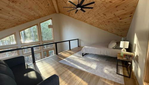 Distinctly modern cabin on quiet Northwoods lake - Foto 5