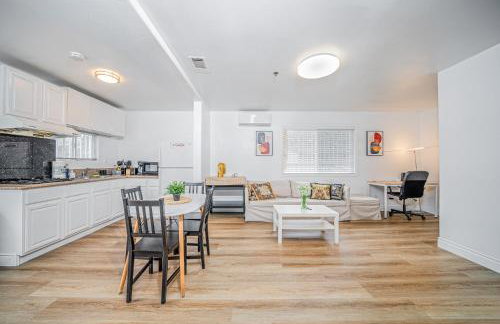 Cozy 2BR2BA Guest House in Alhambra - Foto 23