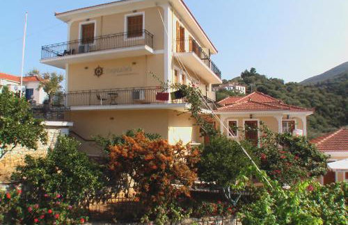 Captain's Apartments - Foto 26