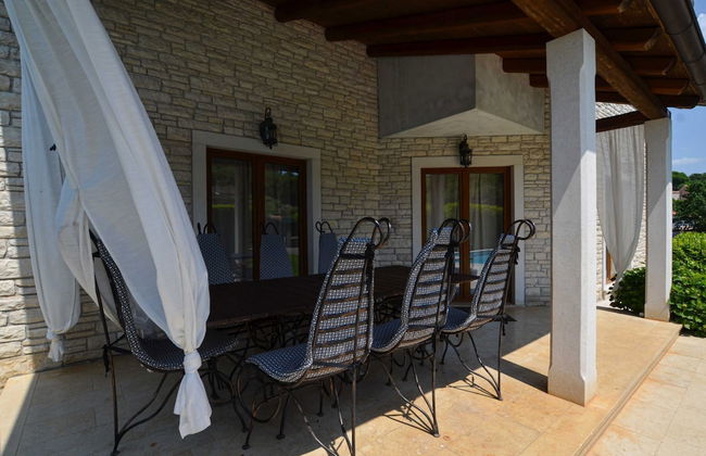 Sophisticated and Chic Villa With Pool - Foto 49