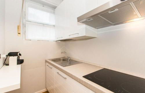 GuestHost - MM Pozzo Strada Terrace Apartment - Photo 25