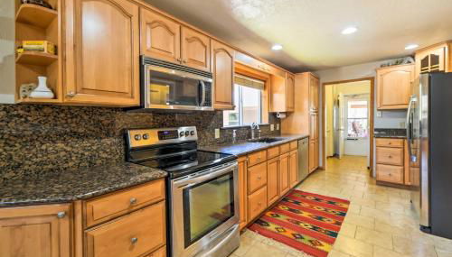 Spacious Mancos Home with Furnished Deck and Yard! - Foto 2