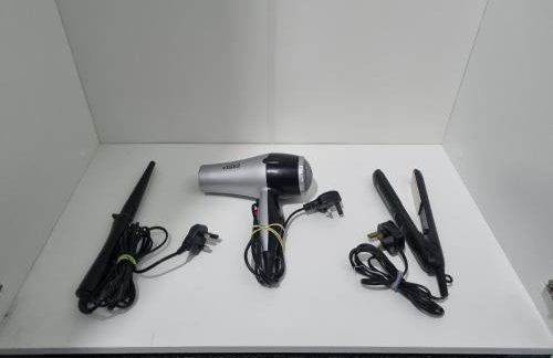 * Well equipped apartment for a relaxing cosy and luxurious fun stay + Free Parking + Free Fast WiFi * - Foto 16