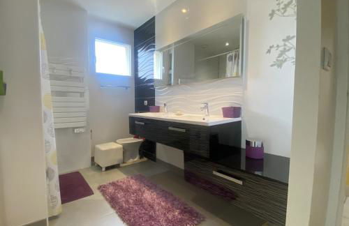 Villa Luxe Arnage aux portes du Circuit Piscine Chauffée - Photo 26