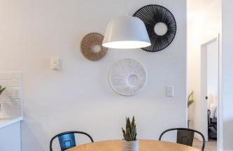 Modern Townhome Enclosed Garage WD - Foto 13