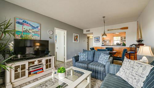 Pool Access Relaxing Naples Bay Extended Stay! - Photo 5