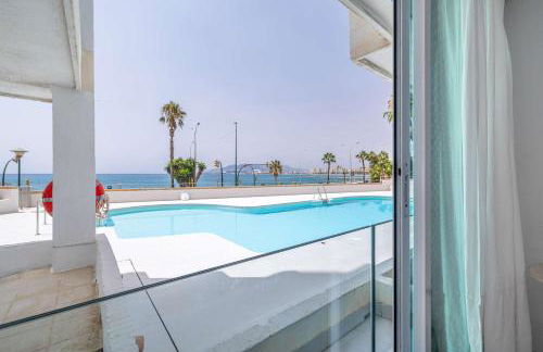 Charming 1 BR apartment with Seaview and Pool - Photo 1