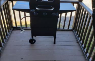 Cozy Cabin - Photo 13