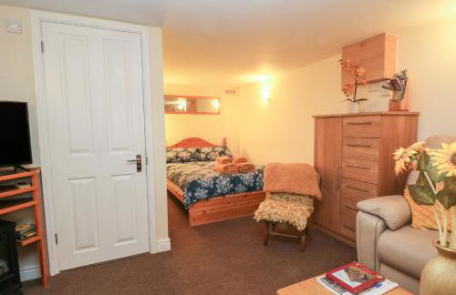 The Shavings - Photo 11