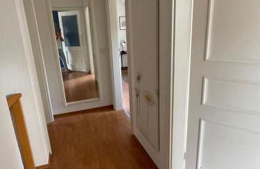 Twenge Retreat - Haus Nähe Stadt und Flughafen mit Garten, 3 Zimmer, TV, Küche, Bad und Netflix - Foto 16