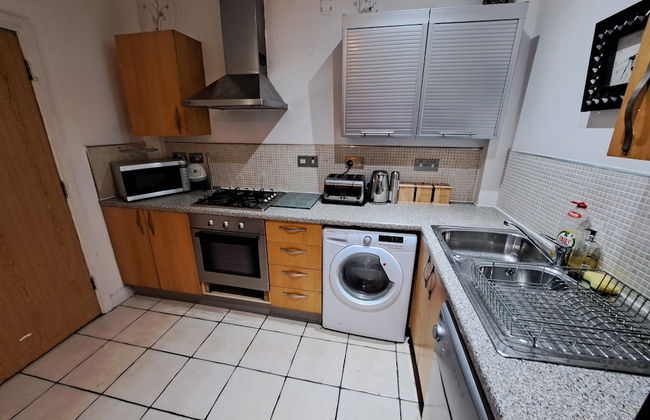 City-center Flat Sleeps 4 With Balcony - Foto 5