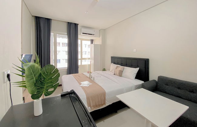 Best Furnished And Homey Studio Nifarro Park Apartment - Foto 1