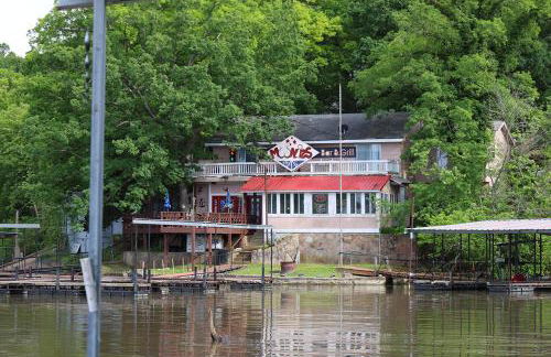 Lakefront Family Retreat w/ Views, Boat Slip - Foto 66