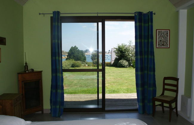 Nice Villa With Magnificent View in Plougasnou - Photo 6