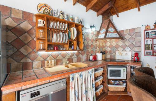 La Casita De Conchita - Photo 17