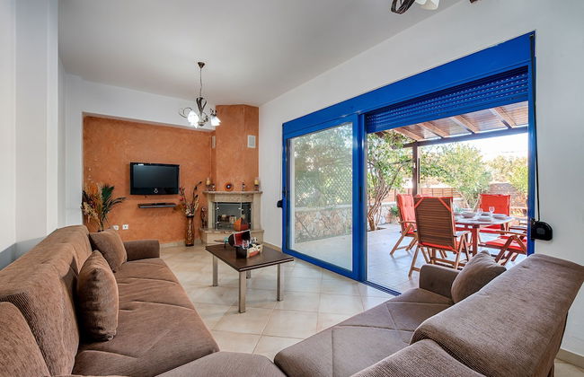 Maripaul Family Villa - Photo 10