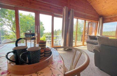 Beautiful 2BR Beach Lodge Set In Stunning Gardens - Pass the Keys - Photo 8