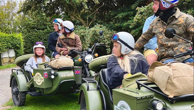Préparez-vous à parcourir la Normandie en side-car !