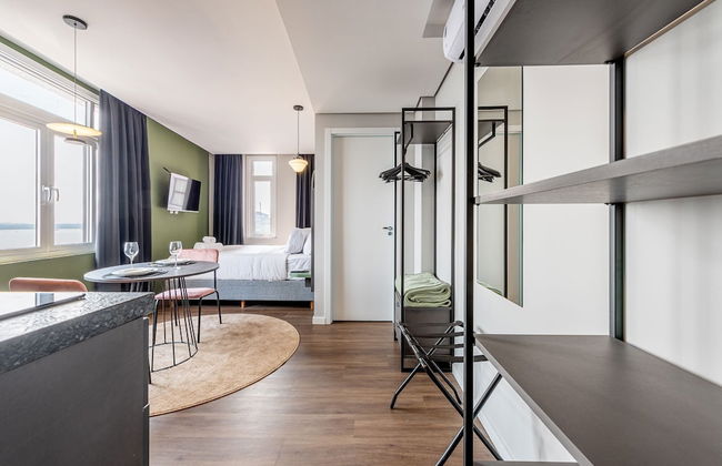 Xtay Porto Alegre Cais Rooftop - Foto 15