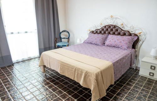 Delta House - Foto 1