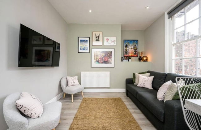 Host Apartments Picasso s Place II - Foto 1