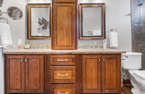 Luxury Waterfront Home Family and Pet Friendly Near Surfside Beach 11 Mins - Foto 27