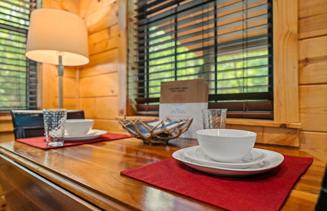 Mountain Laurel - 1 Bedrooms, 1 Baths, Sleeps 4 Cabin by RedAwning - Foto 13