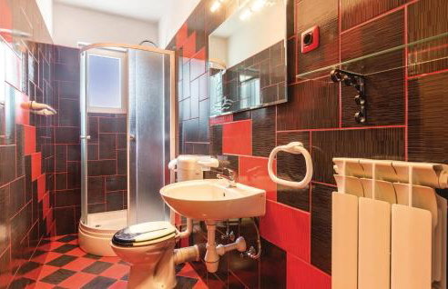 3 Bedroom Gorgeous Home In Putini - Photo 22