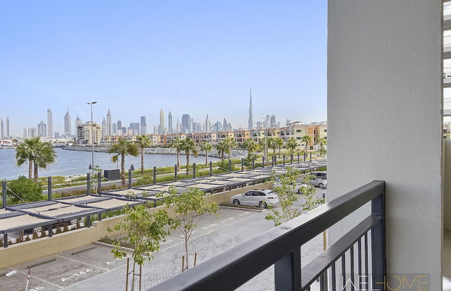 WelHome - Mesmerizing Sea & Burj Khalifa Views Apt at La Voile - Photo 13