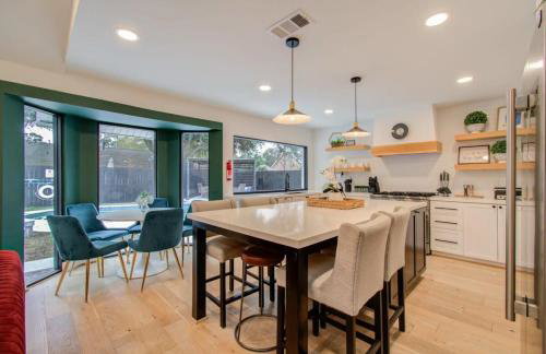 Spring Branch Paradise 4-BD Backyard Pool Oasis - Foto 10