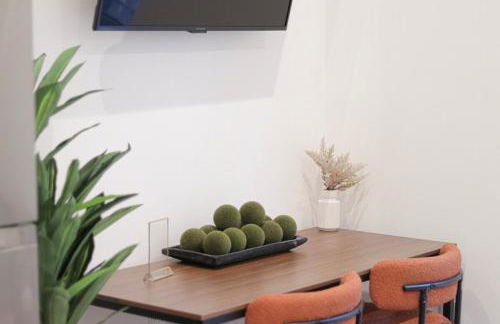 Unit 5 Cozy 1 Bed Room with Queen Bed plus Sofa Pullout - Foto 12