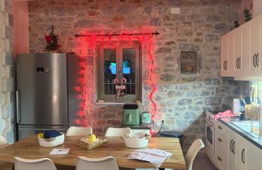 Anemoessa Stone House - Foto 7