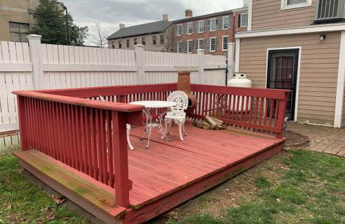 Poe Themed Home Close to Beaches and DE Turf - Foto 19