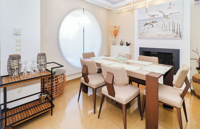 Luxurious 4-bedroom Villa With Private Pool in Kassandra, Halkidiki - Photo 18