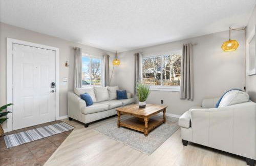 Chimney Park Retreat King Suite and Fenced Yard - Foto 6