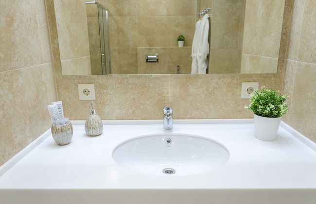 The First Apart Hotel - Foto 40