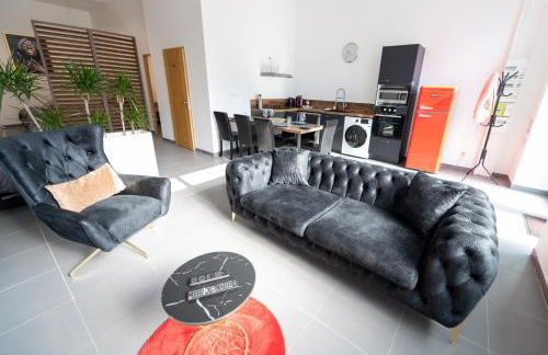 LOFT LA MINE D'OR - Parking gratuit et privé - Wifi - Tout équipé - Machine à laver - Foto 2