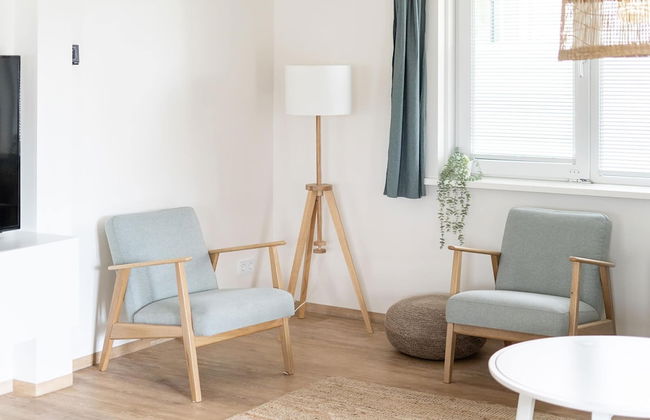 Holiday Home in Nes With Garden - Photo 18