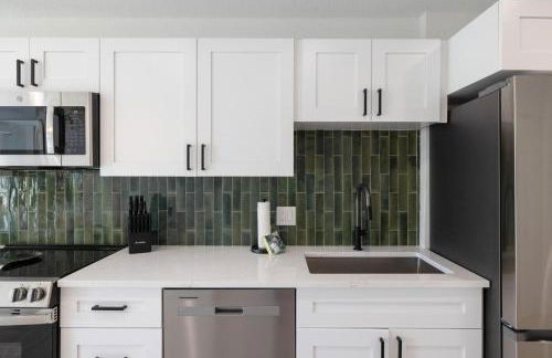 Heat of Siesta Village Walk to Beach w heated Pool - Foto 16