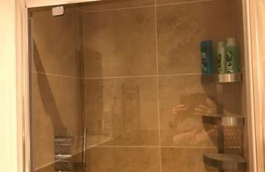 Studio-2 Staines,Heathrow, London-own entrance - Foto 19