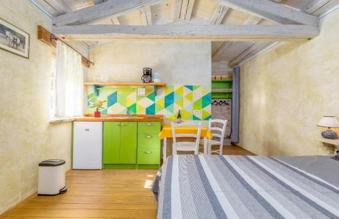 Nice Apartment In Zminj With Wifi - Photo 13