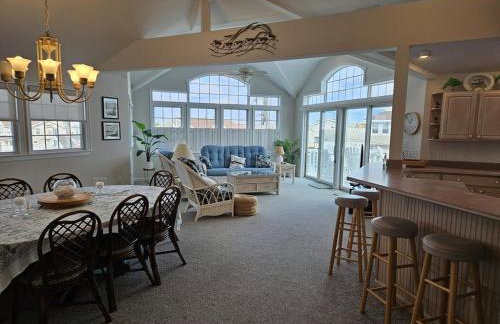 Single Family, Ocean Block, Wifi, Washer And Dryer, Second 2Nd Home From The Ocean! 2Nd From Ocean Contemporary Ship Bottom Home 14010 - Photo 22