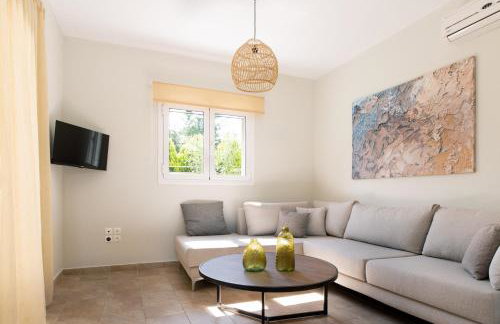 Vasilopoulos Residences - Villa Chloe with private pool - Foto 14